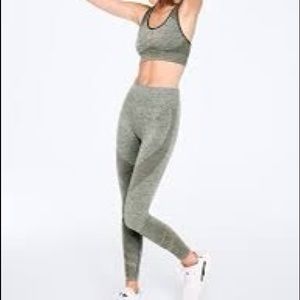 SEAMLESS SET - M/S